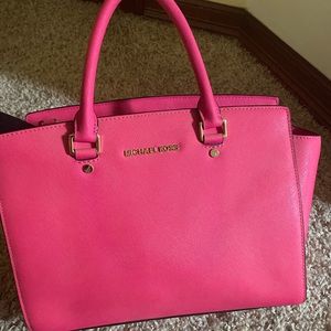Michael Kors pink bag